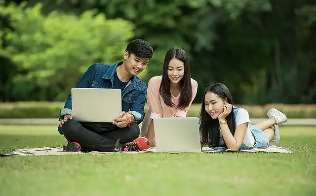 Öğrenci Laptop Tavsiye 2022
